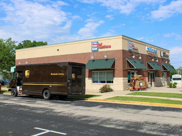 POSTAL CONNECTIONS OF VERONA location photo