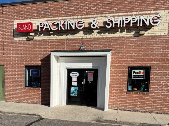ISLAND PACKAGING location photo